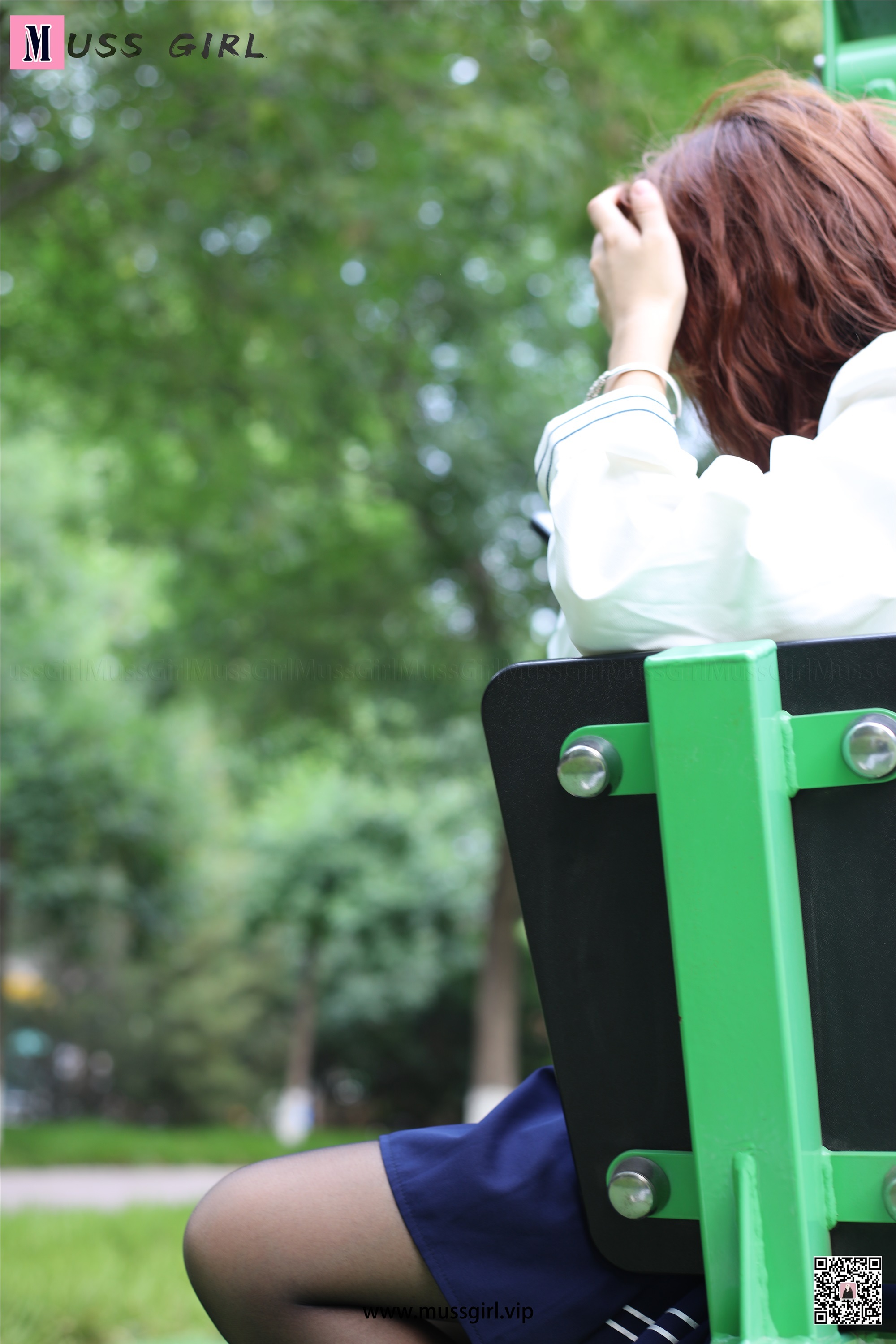 MussGirl慕丝女郎  NO.216 草地JK制服黑丝4